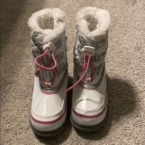 Girls Totes Snow boots